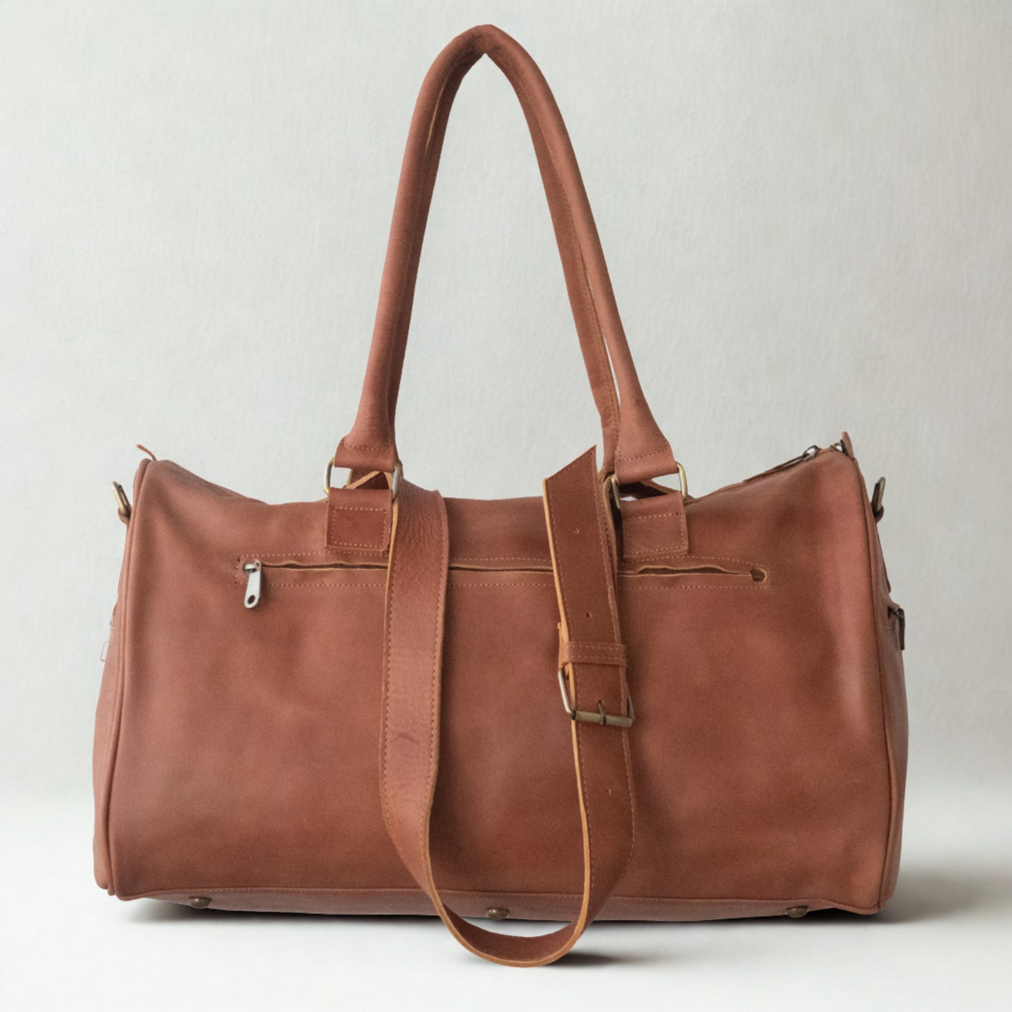 Atlas Escape Leather Weekender Bag