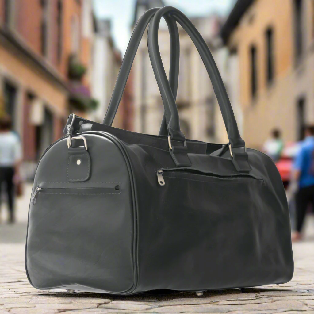 Atlas Escape Leather Weekender Bag